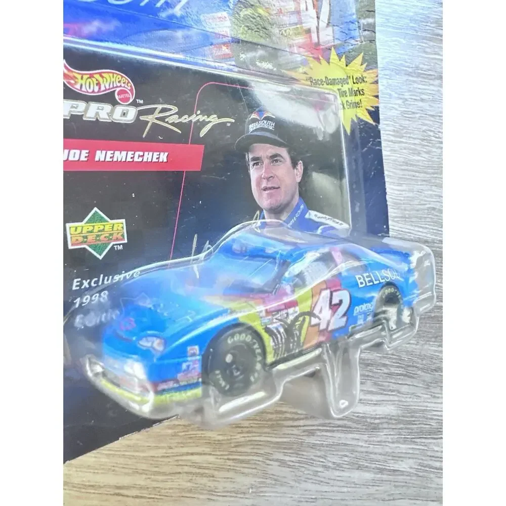 Joe Nemechek #42 Bellsouth 1998 Chevrolet Monte Carlo 1st Edition Hot Wheels H96
